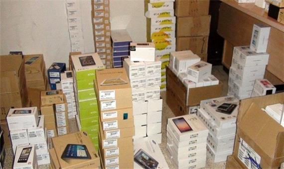 ردپای قاچاقچیان در افزایش قیمت موبایل
