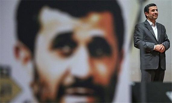 هنوز کشور چوب دوران احمدی‌نژاد را می‌خورد