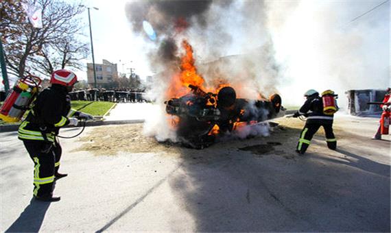 حریق پمپ بنزین در تاکستان 3 کشته بر جای گذاشت
