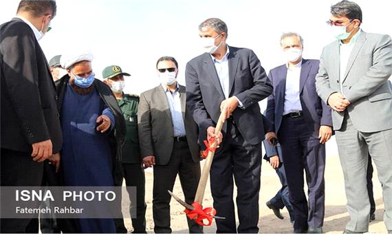 آغاز عملیات ساخت شهرک مسکونی کوثر بنیاد شهید یزد با حضور وزیر راه