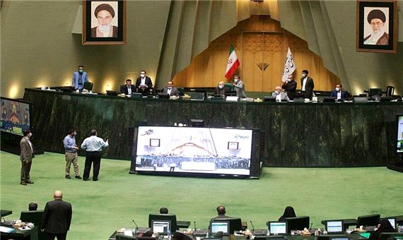 مدیران دولت احمدی نژاد حامیان طرح جنجالی اینترنت در مجلس/ 15 نماینده موافق فیلترینگ چه مدرکی دارند؟