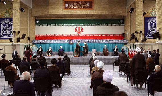 حاضران و غایبان مراسم تنفیذ/ احمدی‌نژاد و خاتمی نبودند، لاریجانی و رقبای رئیسی در مراسم نشستند