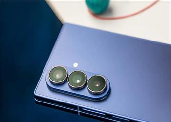 دوربینهای گلکسی زد فولد 8 متحول میشوند