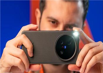 گوشی مورد انتظار ویوو X500 اولترا در یک حوزه پسرفت میکند