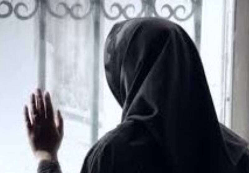 مخمصه عجیب دختر ۱۸ ساله!
