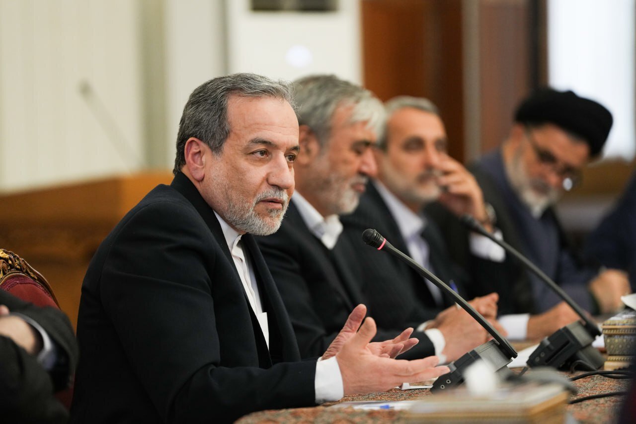 جلسه اضطراری نظارتی کمیسیون امنیت ملی مجلس با حضور عراقچی برای بررسی توافق با آژانس