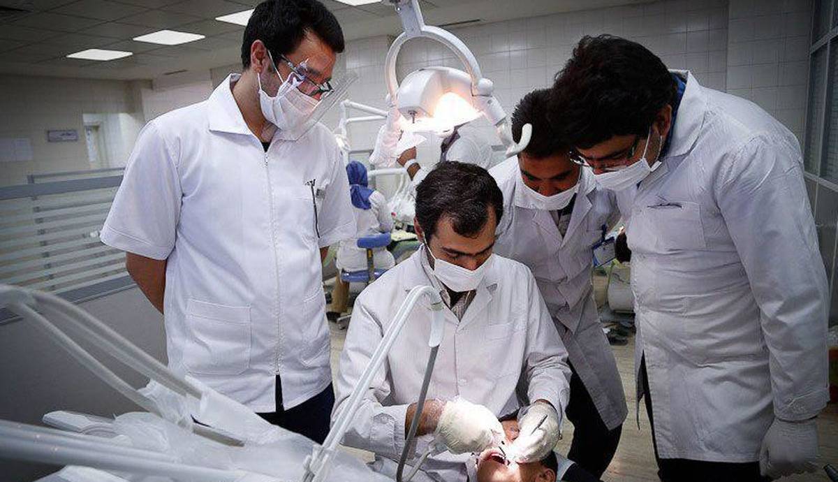 قائم مقام وزیر بهداشت: ۶۰ درصد دانشجویان علوم پزشکی با سهمیه وارد دانشگاه ها می شوند