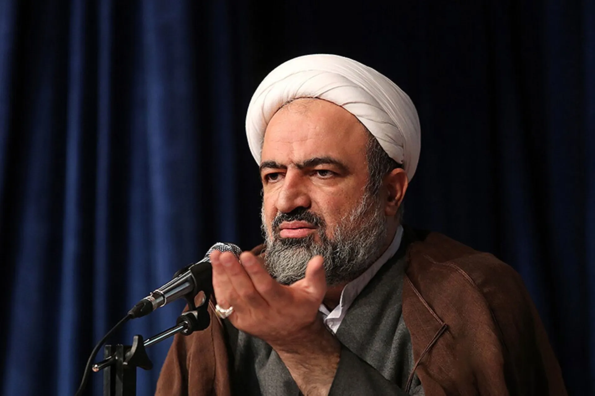 رسایی: آقای عراقچی گفتند اگر متن توافق منتشر شود گروسی در فشار قرار می‌گیرد