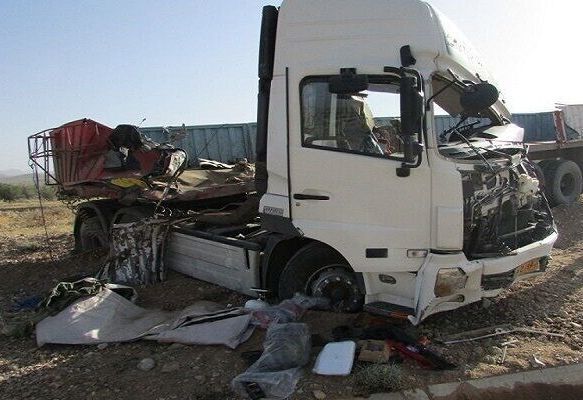 تصادف مرگبار تریلی با ساینا جان ۴ هم‌وطن را گرفت