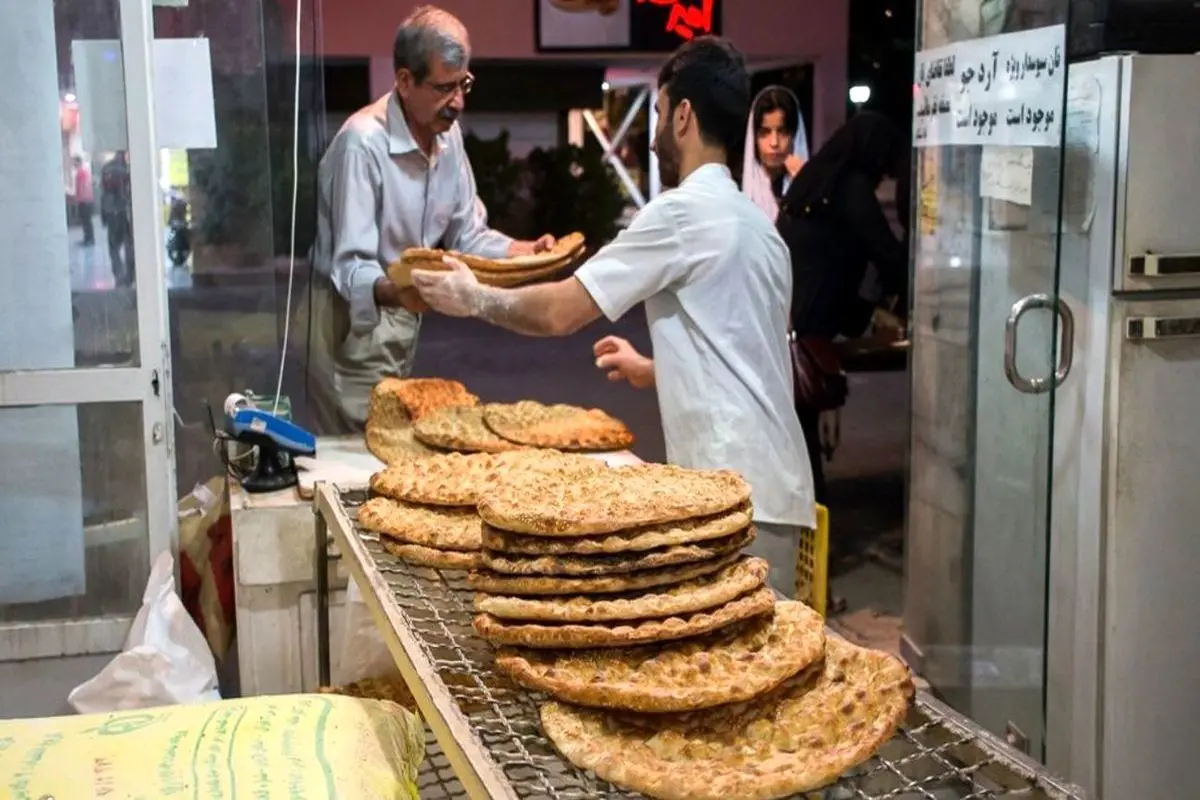 سخنگوی اتحادیه نانوایان: با قیمت فعلی تولیدکننده، مردم و دولت هر سه ضرر می‌کنند
