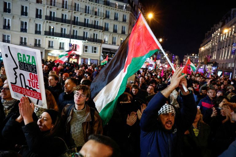 فرانسه، برافراشتن پرچم فلسطین را ممنوع کرد
