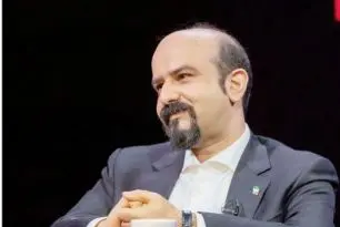 ساسان کریمی: ایران تنها کشوری است که همزمان با دو قدرت هسته‌ای درافتاد