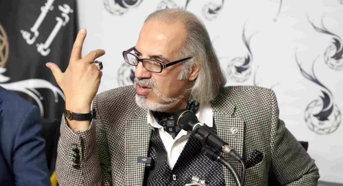 اگر می گویی مرگ بر آمریکا نباید از محصولات و فناوری آنها هم استفاده کنی/ موبایل قرار بود دهه ۷۰ بسازیم اما نتوانستیم رقابت کنیم/ فقط مصرف کننده ایم، چرا قیافه می گیریم؟!/  ویدئو