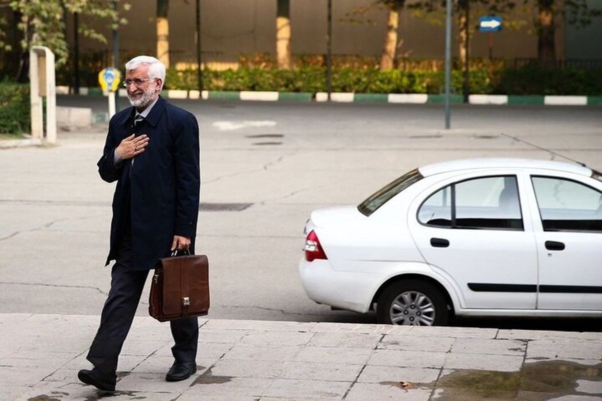 پوستر عجیب برنامه سخنرانی جلیلی؛ همچنان در آرزوی ریاست جمهوری/ عکس