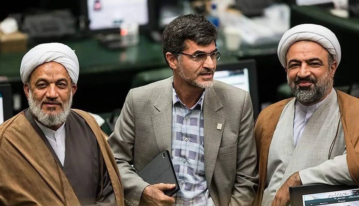 دعواهای سیاسی نقشه راه تندروها