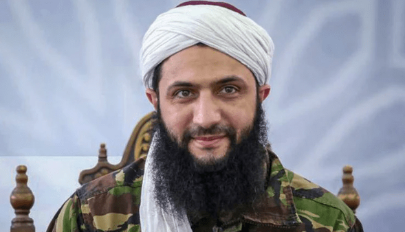 خبرنگار آمریکایی: جولانی با کت‌وشلوار هم تروریست است