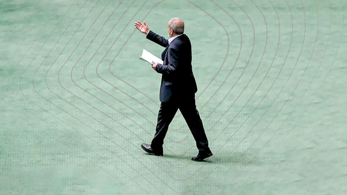 افزایش انتقادات اصولگرایان و اصلاح‌طلبان از دولت پزشکیان/ گفتمان جناح‌ها در پروژه وفاق