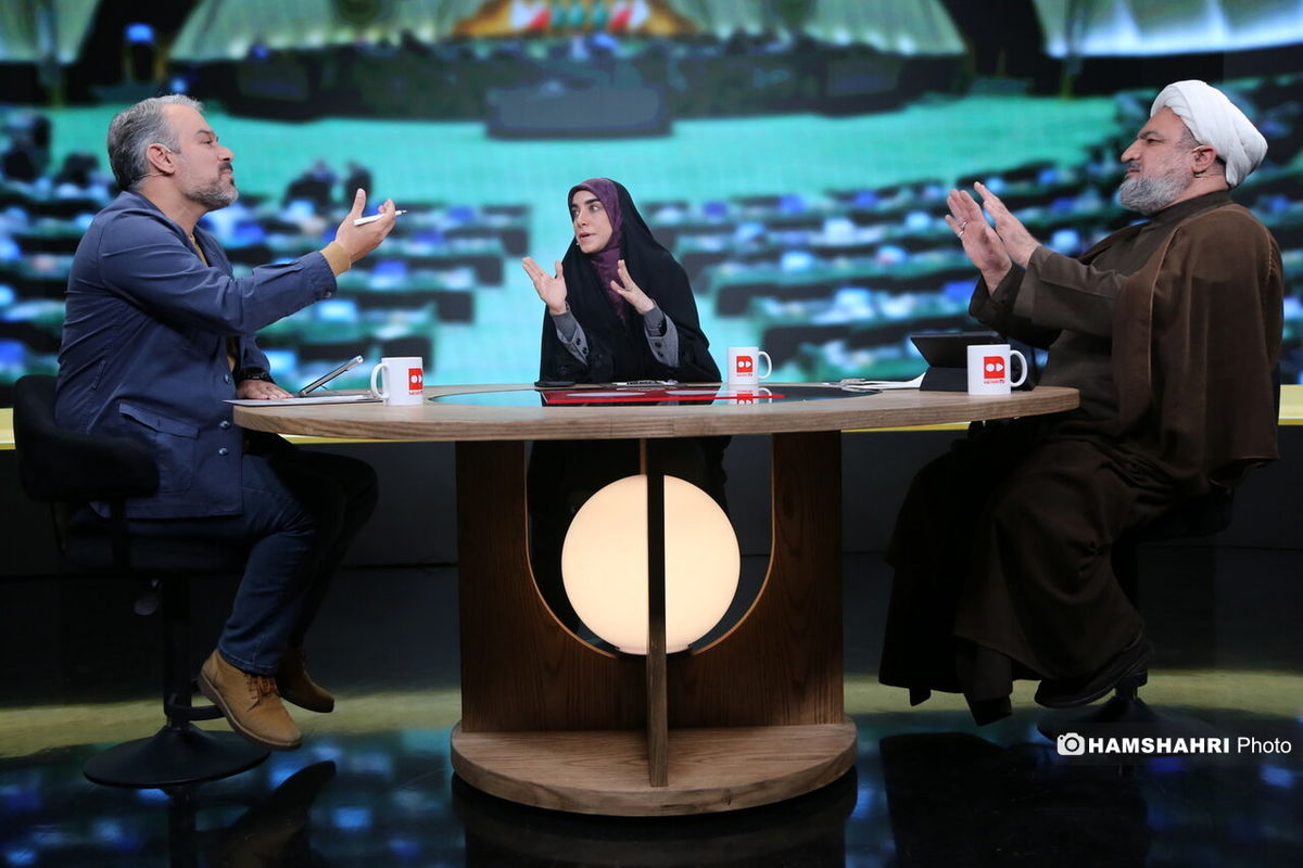 رشیدی کوچی خطاب به حمید رسایی: چه حسی دارید که منفور ۹۸ درصد مردم کشور باشید؟!/ مردم دلسوزی شما را نخواهند چه کسی را باید ببینند؟/ ویدئو