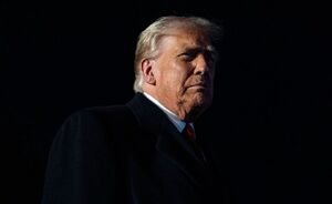 ترامپ کارکنان خطوط هوایی آمریکا را تهدید کرد