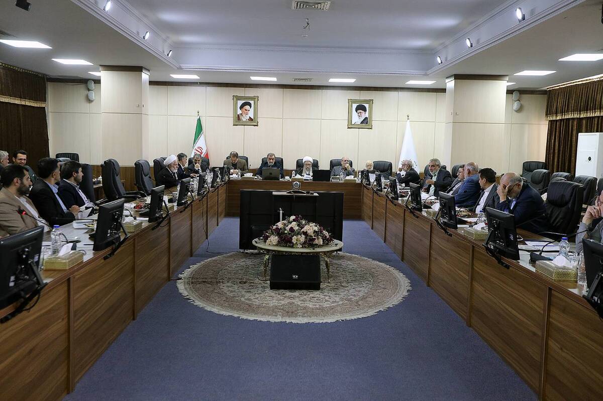 موافقت مجمع تشخیص با «اصلاح قانون بانک مرکزی»