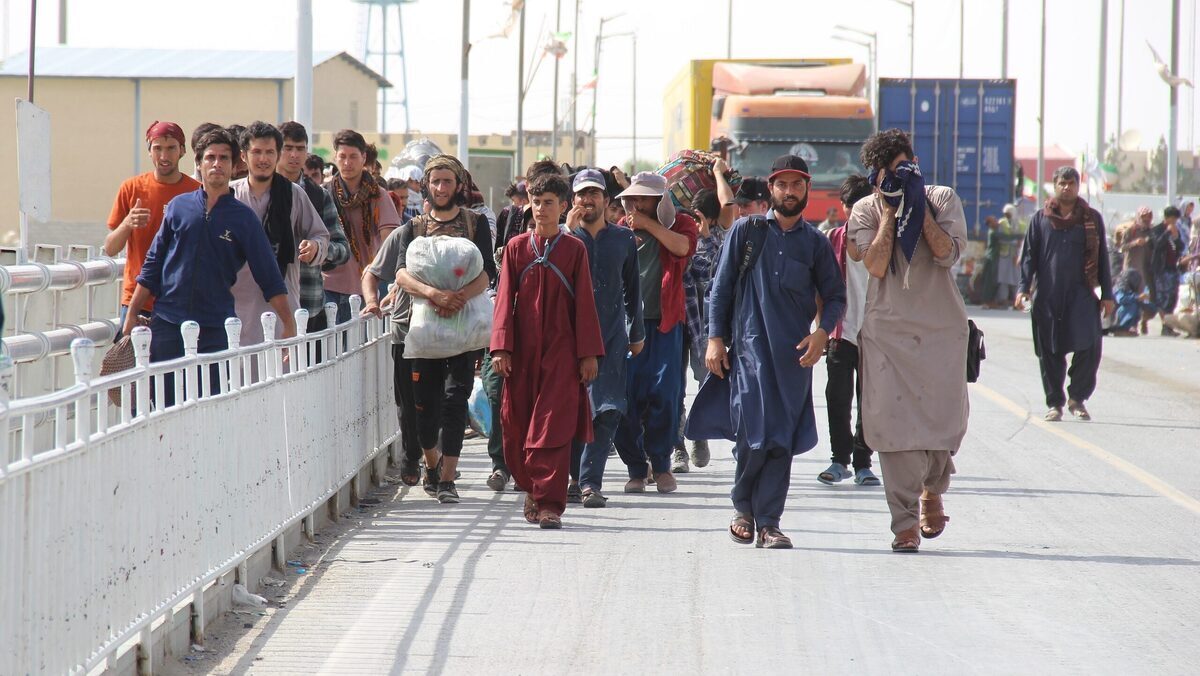 دولت به اتباع خارجی یارانه می‌دهد؟