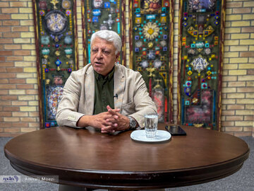 فیاض زاهد استعفا داد؛ الیاس حضرتی پذیرفت