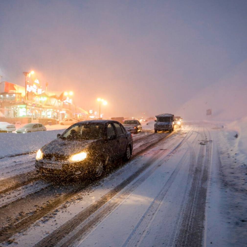 بارش باران و برف در جاده‌های ۱۰ استان