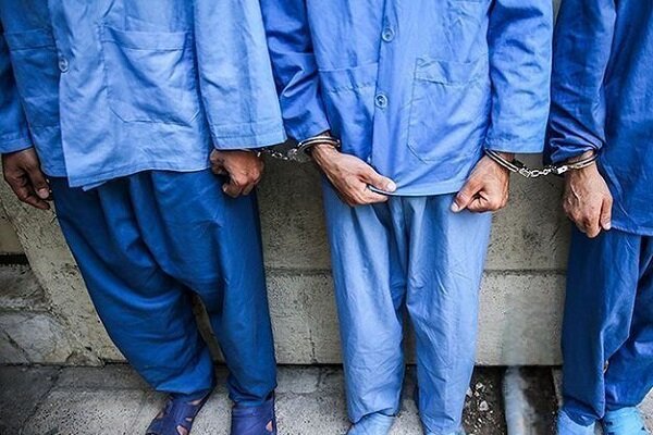 مشروبات الکلی جان ۴ نفر را در ایرانشهر گرفت؛ سه نفر دستگیر شدند