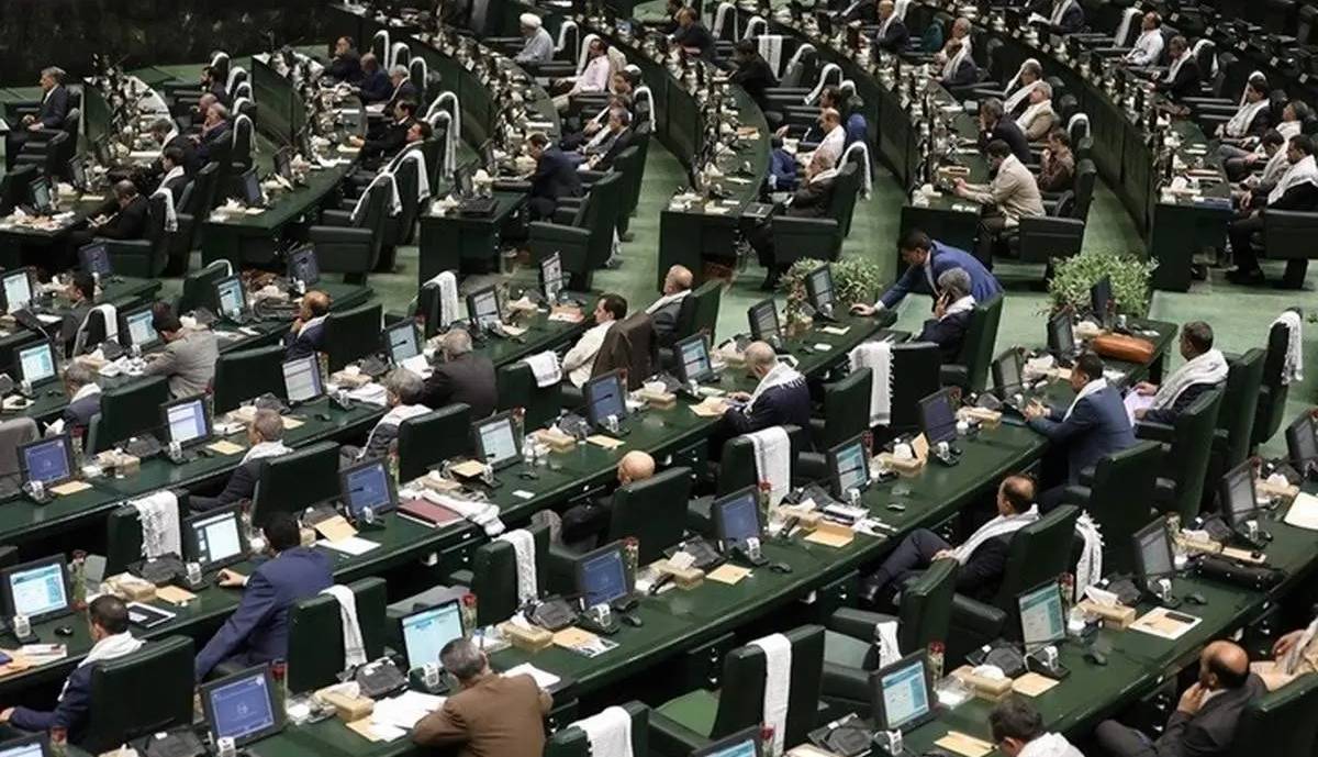 جدال اصولگراها از صحن مجلس تا فضای مجازی