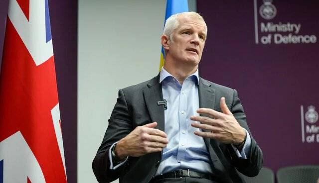 وزیر نیروهای مسلح انگلیس: برای دفاع دیگر نباید به آمریکا تکیه کنیم