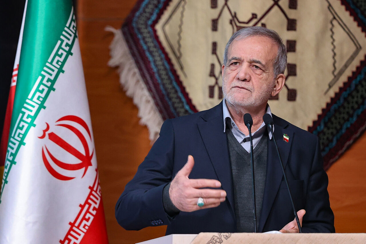 پزشکیان: مشکلات کشور مربوط به امروز و دیروز نیست