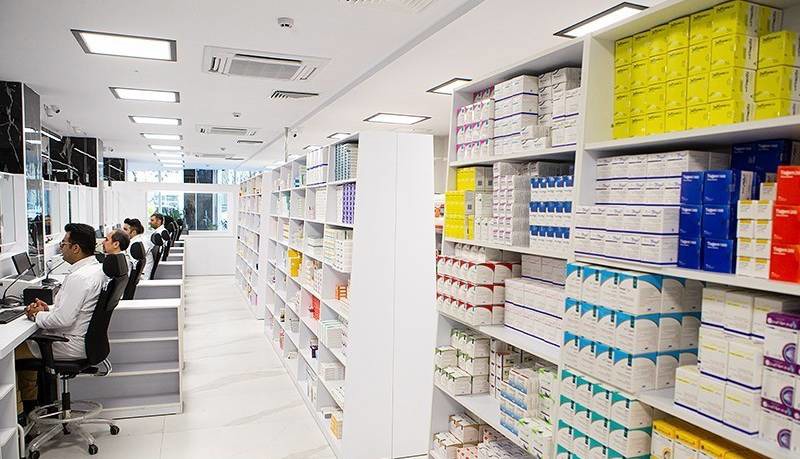 اولتیماتوم داروسازان به وزارت بهداشت: داروخانه‌ها از ۱۵ دی بابت خرید دارو چک صادر نمی‌کنند