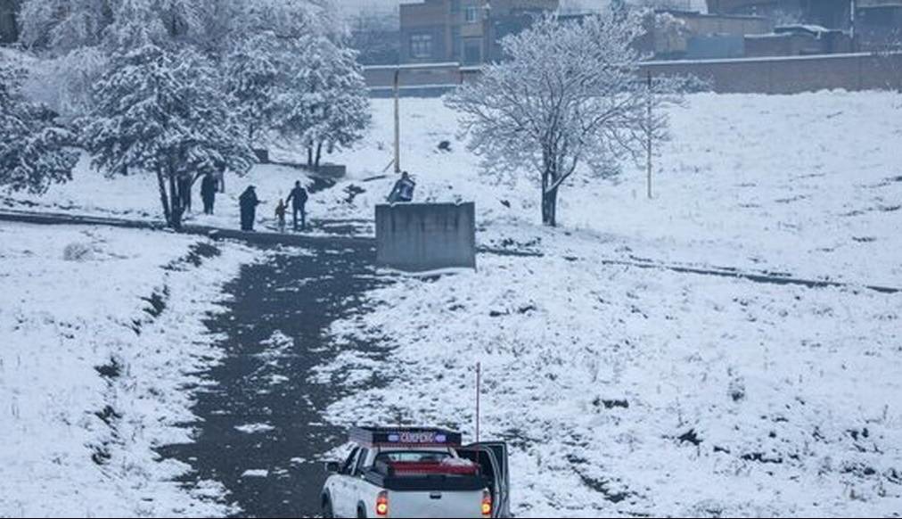 بارش برف در مشهد یک قربانی گرفت