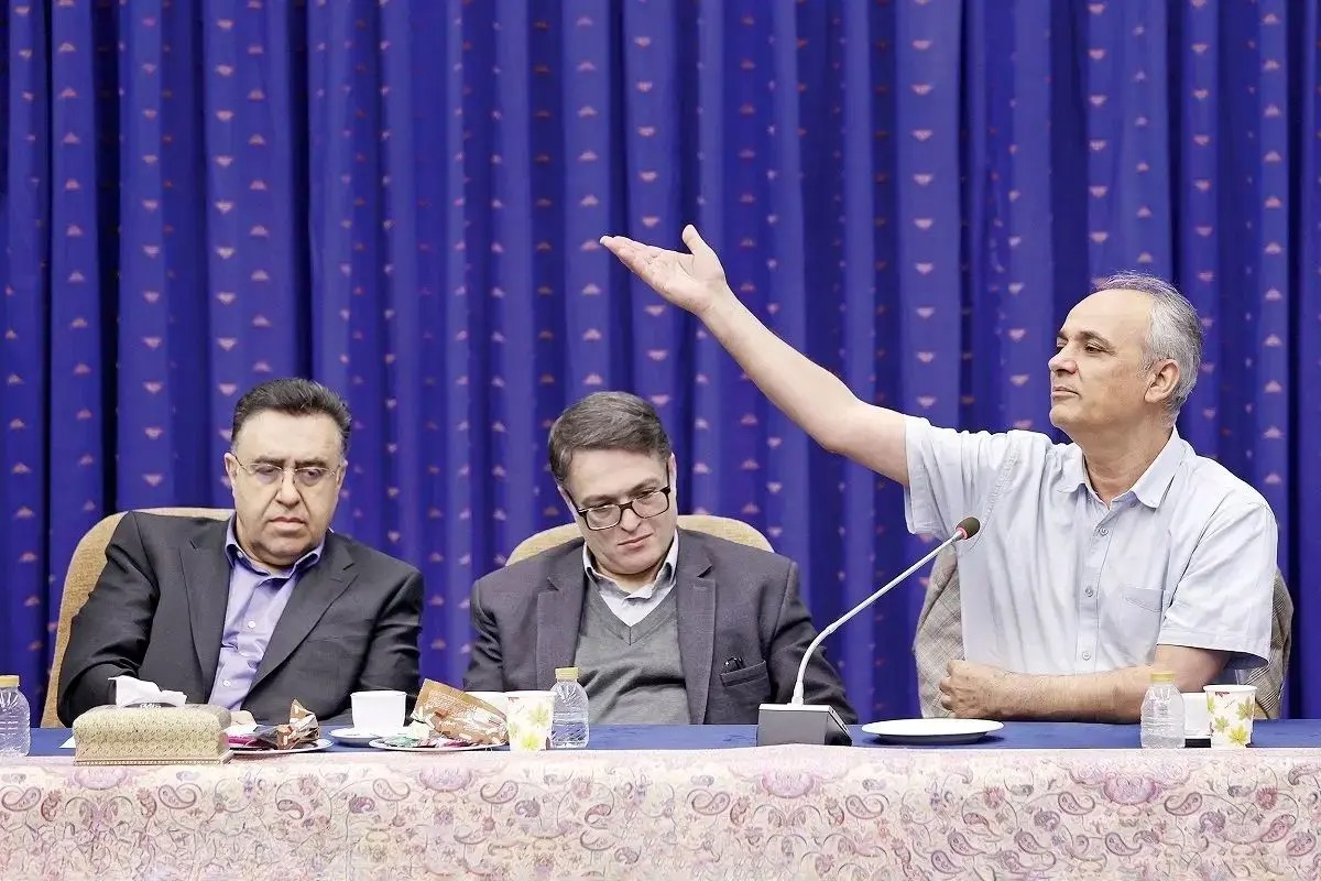 بررسی مواضع فعالان ۲ جناح در نشست با رئیس جمهور؛ انتقاد اصلاح‌طلبان، تشویق تندروها/ قوچانی: شبیه یکی از صحنه های سریال پایتخت بود!