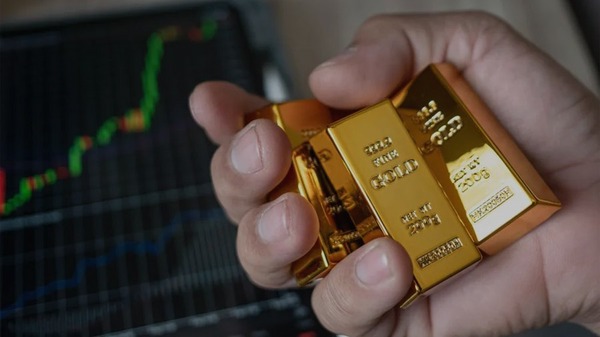 رکورد تاریخی قیمت طلا شکسته شد؛ هر اونس به ۴۴۰۰ دلار رسید