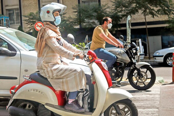 چراغ سبز دولت به موتورسواری زنان