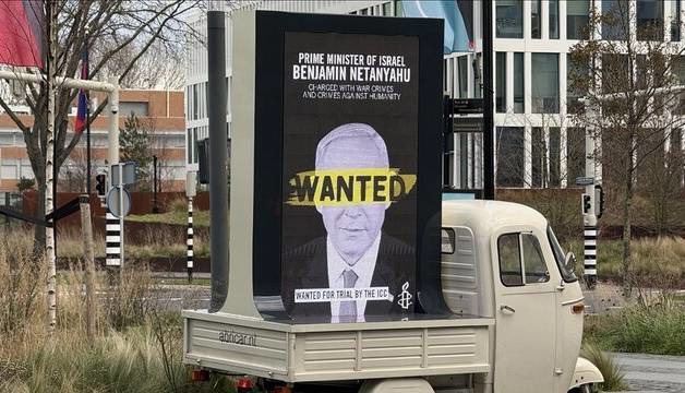 نصب پوسترهای «تحت تعقیب» با عکس نتانیاهو در سراسر لندن