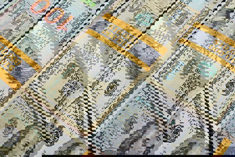 ارز مسافرتی ۱۲۶ هزار تومان شد