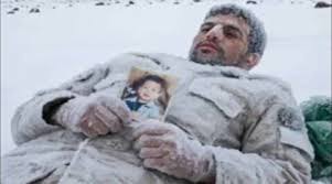 لحظه پیدا شدن شهید مرزبانی که یخ زده بود