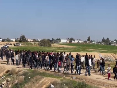 تشییع پیکر شهید محمد حسین در النقب؛ سردادن شعار علیه بن‌گویر و پلیس