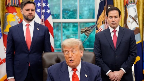 گزارش آکسیوس از اختلاف نظر در دولت آمریکا برای حمله به ایران و شروط برای توافق