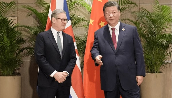 استارمر در راه چین: نمی‌توانیم دومین اقتصاد دنیا را نادیده بگیریم