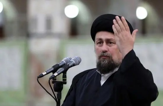 سید حسن خمینی: دلهایمان را به هم گره بزنیم و با مخالفانمان صحبت کنیم و اشتباهاتمان را بپذیریم/  انقلاب اسلامی یک قهرمان داشته و آن هم «مردم» بودند/ فراموش نکنیم که ما یک ملت هستیم؛ آن کسی که می خواهد این ملت را پاره پاره کند سعادت ما را نمی‌خواهد