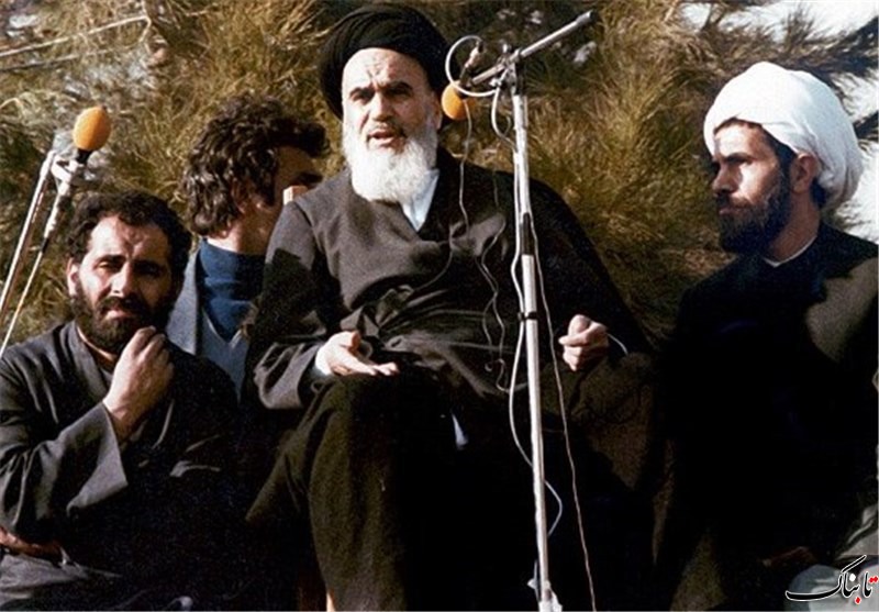 جایگاه تاریخی سخنرانی امام خمینی(ره) در بهشت زهرا گلباران شد