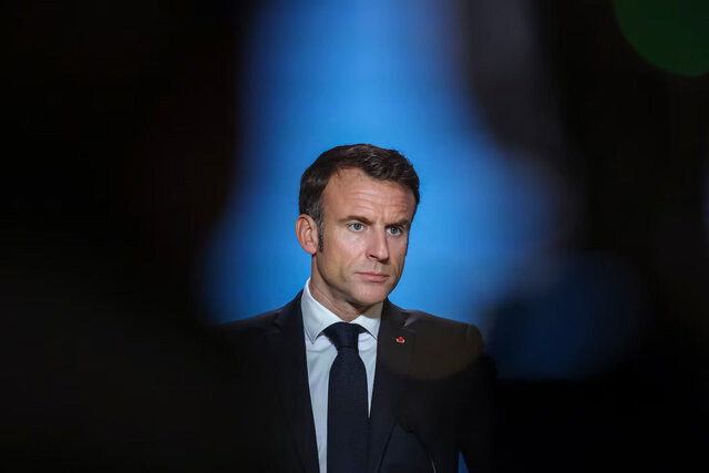 مدودف: قدرت در اروپا توسط گروهی از دیوانه‌ها قبضه شده است