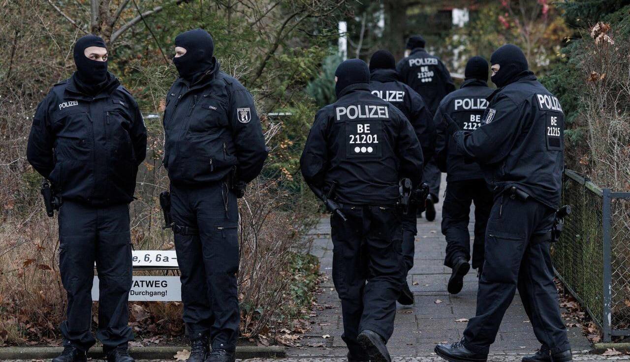 بازداشت ۵ نفر در آلمان به اتهام تامین شرکت‌های دفاعی روسیه