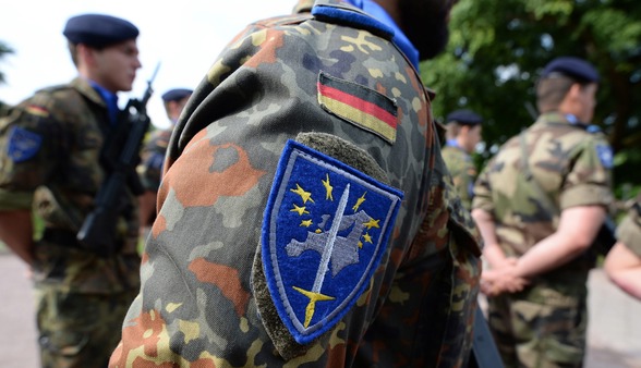 بروکسل تصمیم ایران درباره ارتش کشورهای اروپایی را رد کرد