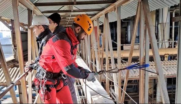 حادثه در کارخانه طلای سفید؛ یک کارگر جان باخت