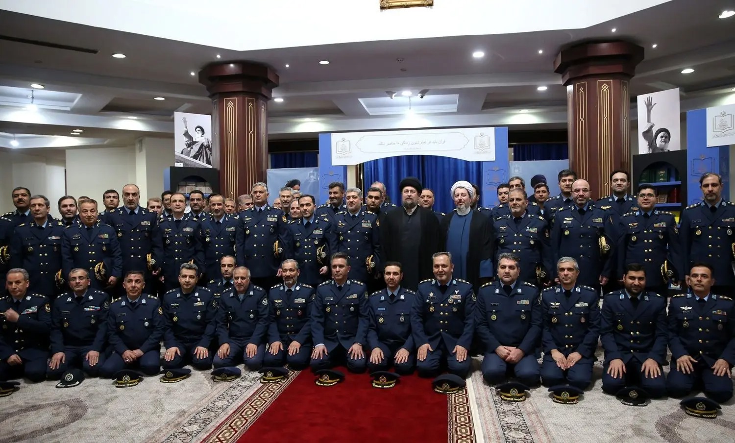 دیدار فرمانده و جمعی از فرماندهان و کارکنان نیروی هوایی ارتش با سید حسن خمینی/ تصاویر
