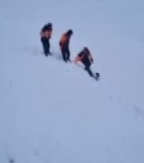 بارش ۶ متری برف در گردنه چری چهارمحال و بختیاری